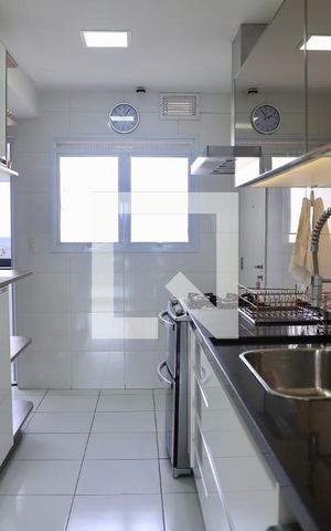Apartamento à venda com 200m², 3 quartos e 3 vagas Apartamento à venda com 200m², 3 quartos e 3 vagasCozinha