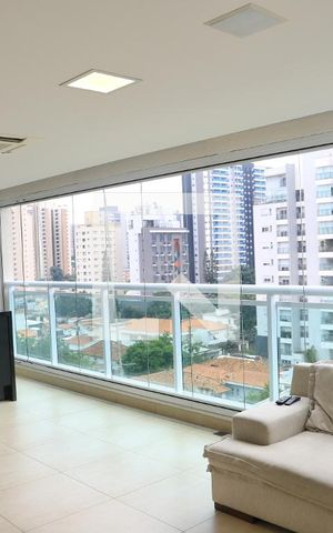 Apartamento à venda com 200m², 3 quartos e 3 vagas Apartamento à venda com 200m², 3 quartos e 3 vagasSacada