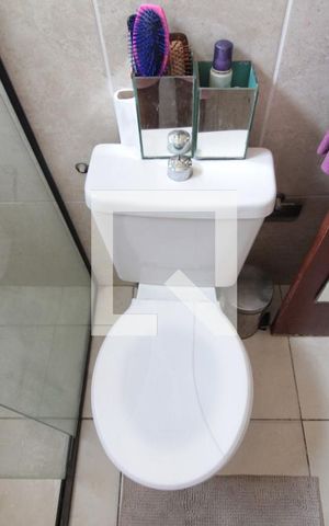 Casa à venda com 520m², 6 quartos e 2 vagasCasa 1 | Banheiro