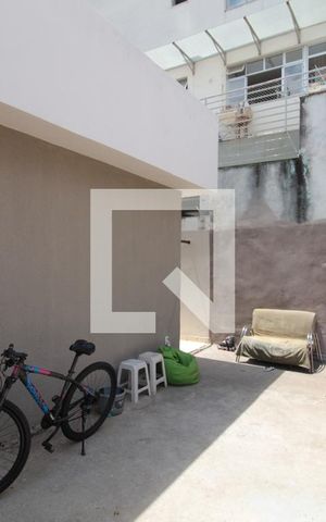 Casa à venda com 520m², 6 quartos e 2 vagasCasa 1 | Quintal