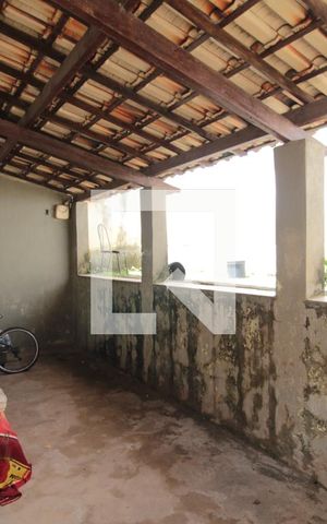 Casa à venda com 520m², 6 quartos e 2 vagasCasa 3 | Varanda