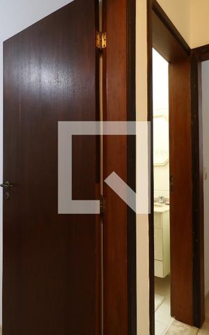 Casa à venda com 180m², 3 quartos e 4 vagasCorredor