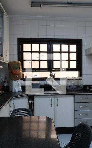 Casa à venda com 180m², 3 quartos e 4 vagasCozinha
