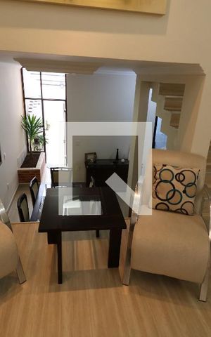 Casa à venda com 180m², 3 quartos e 4 vagasSala de TV