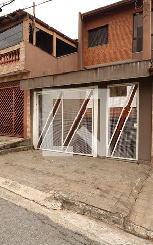 Casa à venda com 180m², 3 quartos e 4 vagasFachada