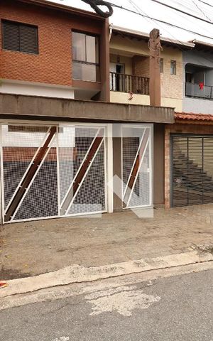 Casa à venda com 180m², 3 quartos e 4 vagasFachada