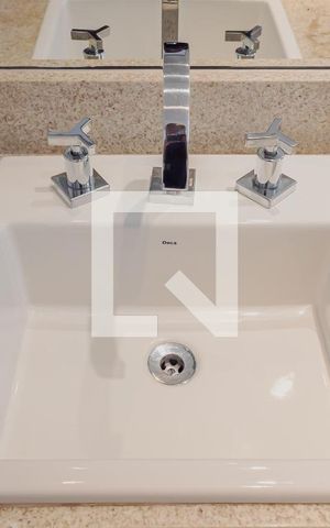 Apartamento à venda com 171m², 3 quartos e 3 vagasBanheiro da Suíte 2