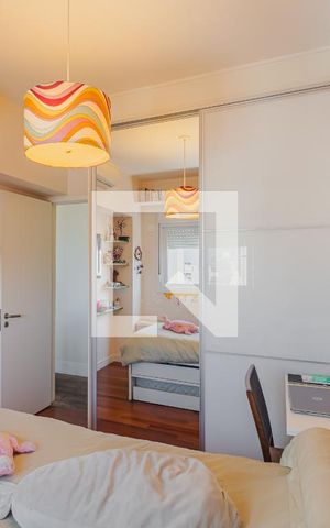 Apartamento à venda com 171m², 3 quartos e 3 vagasSuíte 1