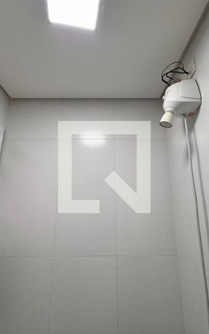 Apartamento à venda com 44m², 2 quartos e 1 vaga Apartamento à venda com 44m², 2 quartos e 1 vagaBanheiro