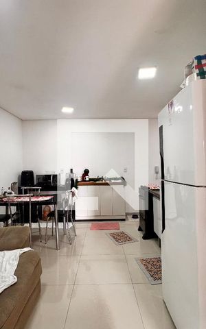Apartamento à venda com 44m², 2 quartos e 1 vaga Apartamento à venda com 44m², 2 quartos e 1 vagaSala
