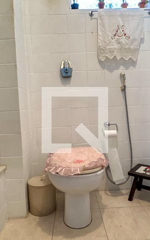 Apartamento à venda com 110m², 3 quartos e 1 vaga Apartamento à venda com 110m², 3 quartos e 1 vagaBanheiro social