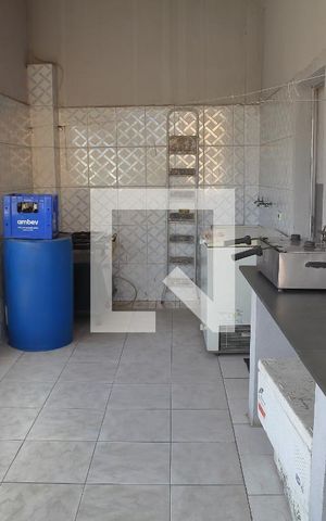 Casa à venda com 200m², 4 quartos e 6 vagasvaranda