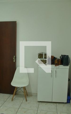 Casa à venda com 200m², 4 quartos e 6 vagasQuarto 1