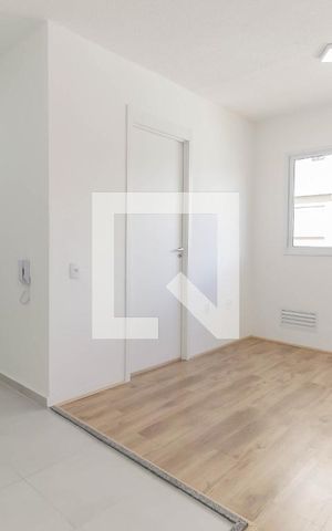 Apartamento para alugar com 39m², 2 quartos e sem vaga Apartamento para alugar com 39m², 2 quartos e sem vagaSala