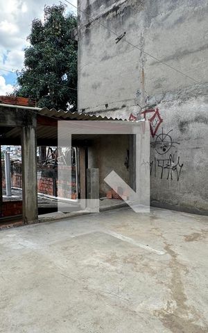 Casa à venda com 60m², 2 quartos e 1 vagaQuintal