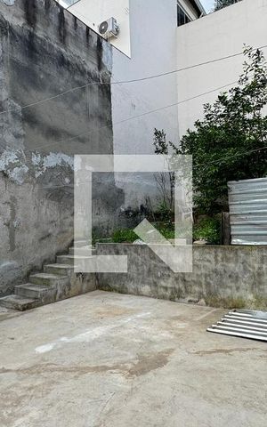 Casa à venda com 60m², 2 quartos e 1 vagaQuintal