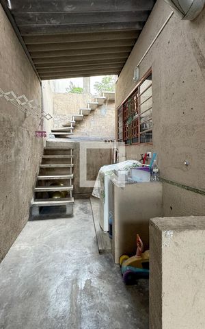 Casa à venda com 60m², 2 quartos e 1 vagaÁrea de Serviço