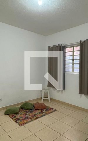 Casa à venda com 60m², 2 quartos e 1 vagaSala