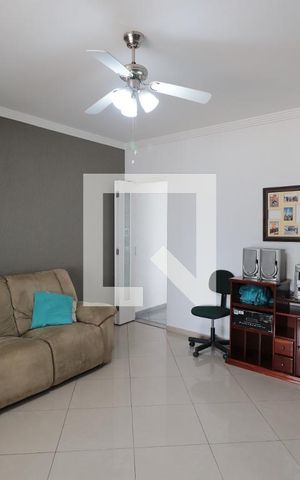 Casa para alugar com 80m², 1 quarto e sem vagaSala