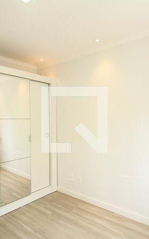 Apartamento para alugar com 57m², 2 quartos e 1 vagaSuíte 