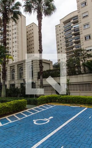 Apartamento para alugar com 135m², 4 quartos e 3 vagasVista da Rua