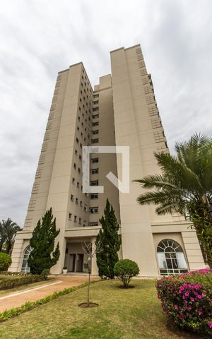 Apartamento para alugar com 135m², 4 quartos e 3 vagasFachada