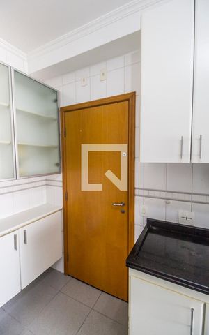 Apartamento para alugar com 135m², 4 quartos e 3 vagas Apartamento para alugar com 135m², 4 quartos e 3 vagasEntrada