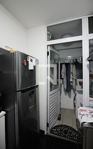 Apartamento à venda com 65m², 3 quartos e 1 vagaCozinha e Área de Serviço