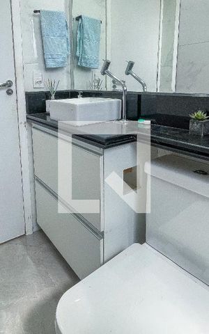 Apartamento para alugar com 41m², 2 quartos e sem vaga Apartamento para alugar com 41m², 2 quartos e sem vagaBanheiro