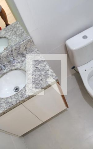 Apartamento à venda com 58m², 2 quartos e 1 vagaBanheiro da Suíte