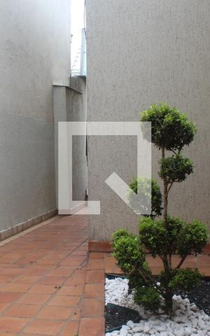 Casa para alugar com 140m², 4 quartos e 1 vagaQuintal