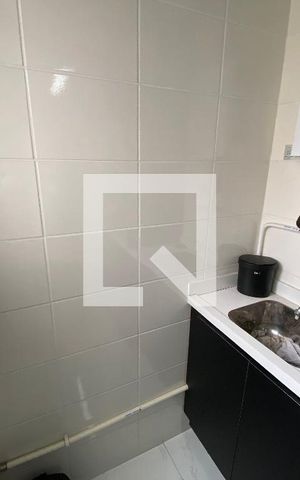 Apartamento para alugar com 47m², 2 quartos e sem vaga Apartamento para alugar com 47m², 2 quartos e sem vagaCozinha e Área de Serviço