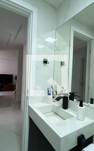 Apartamento para alugar com 47m², 2 quartos e sem vaga Apartamento para alugar com 47m², 2 quartos e sem vagaBanheiro