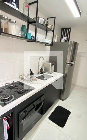 Apartamento para alugar com 47m², 2 quartos e sem vaga Apartamento para alugar com 47m², 2 quartos e sem vagaCozinha e Área de Serviço