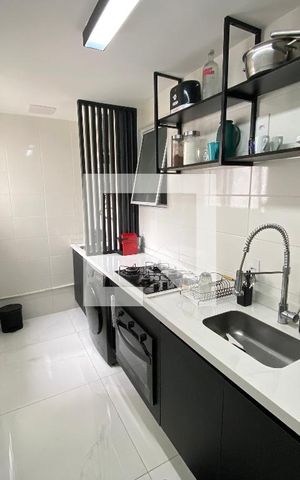 Apartamento para alugar com 47m², 2 quartos e sem vaga Apartamento para alugar com 47m², 2 quartos e sem vagaCozinha e Área de Serviço
