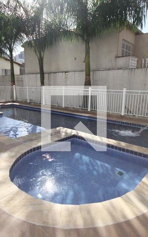 Apartamento para alugar com 55m², 2 quartos e 1 vagaPiscina