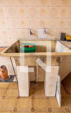 Casa à venda com 300m², 3 quartos e 2 vagas Casa à venda com 300m², 3 quartos e 2 vagasÁrea de Serviço