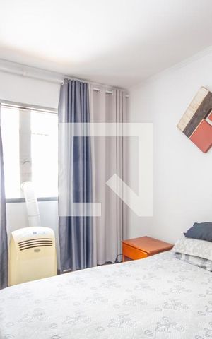 Casa à venda com 300m², 3 quartos e 2 vagas Casa à venda com 300m², 3 quartos e 2 vagasQuarto 2