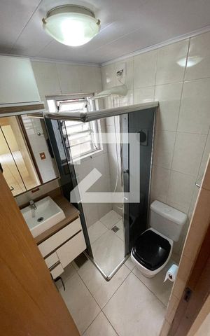 Apartamento à venda com 49m², 2 quartos e sem vaga Apartamento à venda com 49m², 2 quartos e sem vagaBanheiro