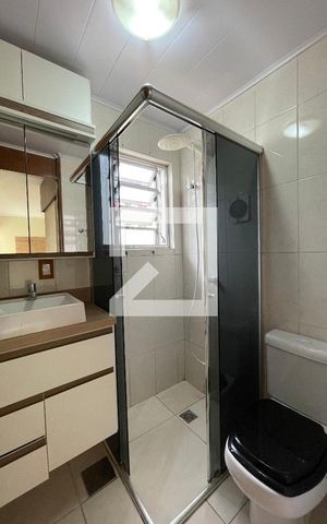 Apartamento à venda com 49m², 2 quartos e sem vaga Apartamento à venda com 49m², 2 quartos e sem vagaBanheiro