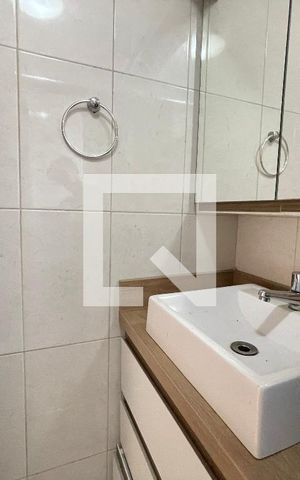 Apartamento à venda com 49m², 2 quartos e sem vaga Apartamento à venda com 49m², 2 quartos e sem vagaBanheiro