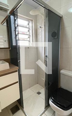 Apartamento à venda com 49m², 2 quartos e sem vaga Apartamento à venda com 49m², 2 quartos e sem vagaBanheiro