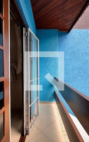 Casa à venda com 132m², 3 quartos e 4 vagassacada