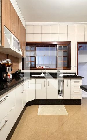 Casa à venda com 132m², 3 quartos e 4 vagasCozinha