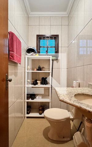 Casa à venda com 132m², 3 quartos e 4 vagasLavabo