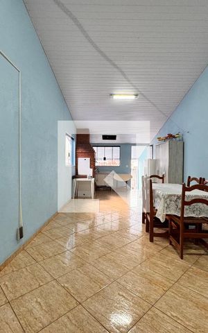 Casa à venda com 132m², 3 quartos e 4 vagasÁrea externa 