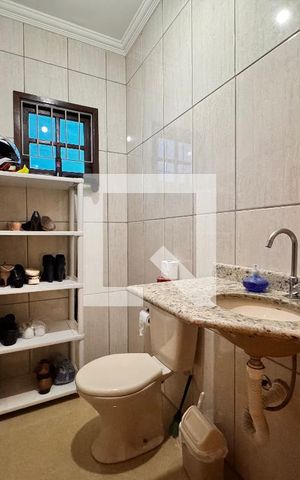 Casa à venda com 132m², 3 quartos e 4 vagasLavabo