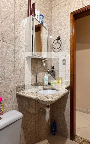 Casa à venda com 132m², 3 quartos e 4 vagasBanheiro