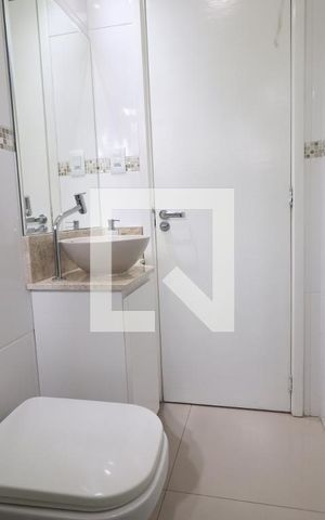 Casa à venda com 204m², 4 quartos e 2 vagasBanheiro