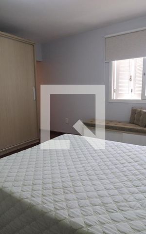 Casa à venda com 204m², 4 quartos e 2 vagasSuíte